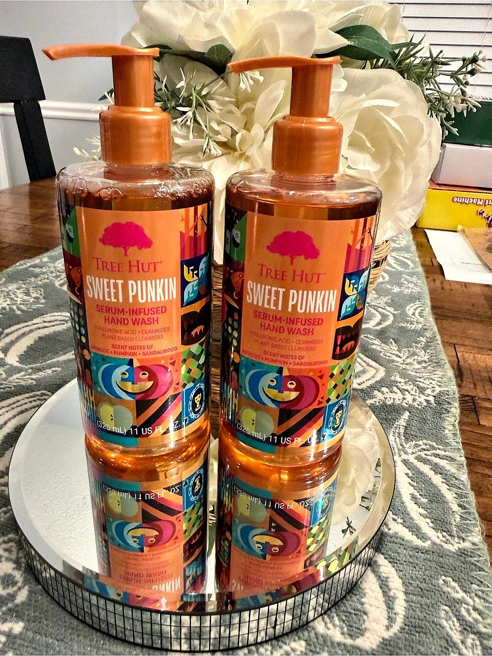 Tree Hut Sweet Punkin Serum-Infused Hand Wash Orange Hand Wash NWT 2-Pack